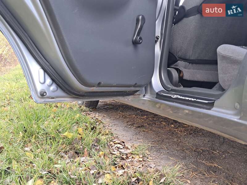 Седан ЗАЗ Lanos 2011 в Борщеве фото 37 Седан ЗАЗ Lanos 2011 в Борщеве