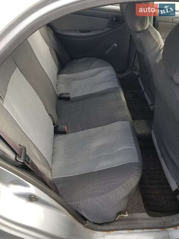 Седан ЗАЗ Lanos 2010 в Киеве