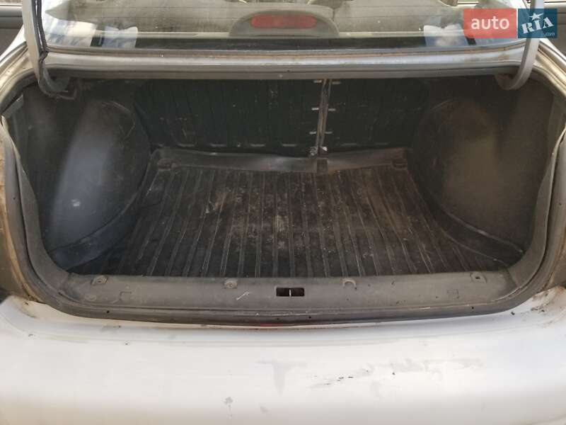 Седан ЗАЗ Lanos 2010 в Киеве