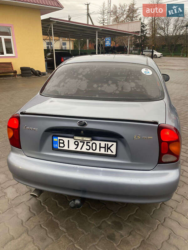 Седан ЗАЗ Lanos 2010 в Краснограді