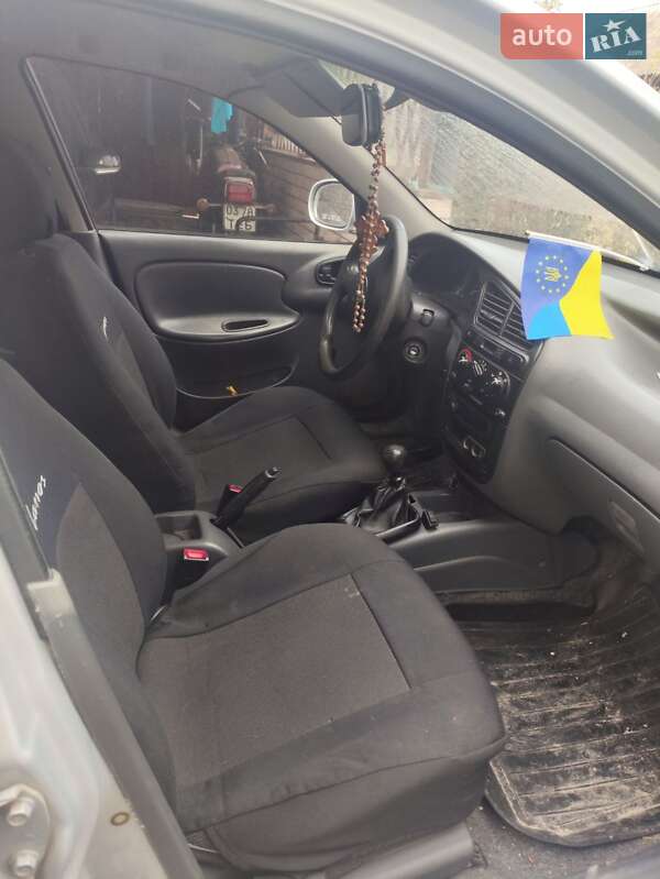 Седан ЗАЗ Lanos 2013 в Тернополе