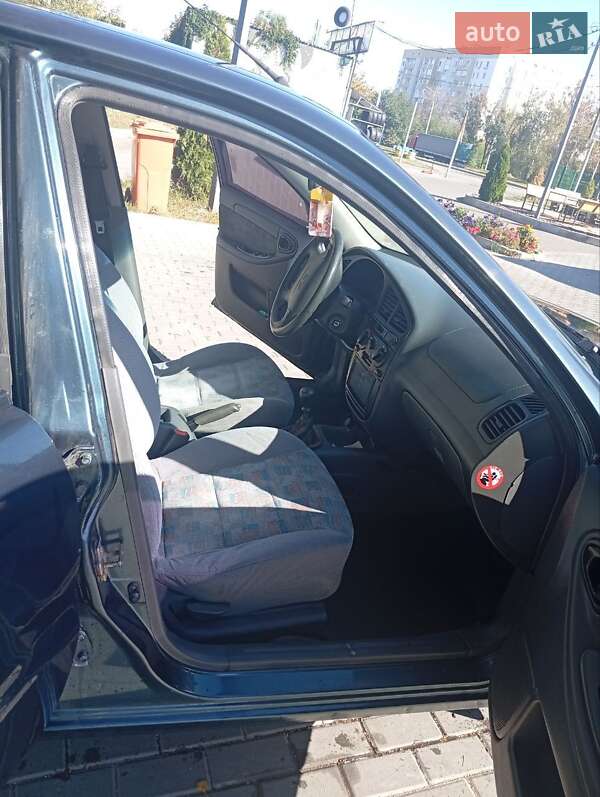 Седан ЗАЗ Lanos 2005 в Дергачах