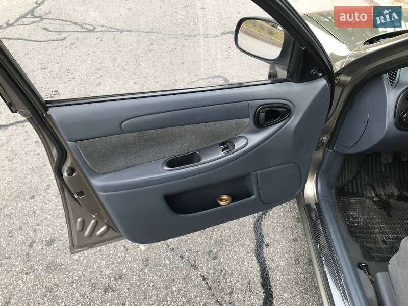 Седан ЗАЗ Lanos 2011 в Запорожье