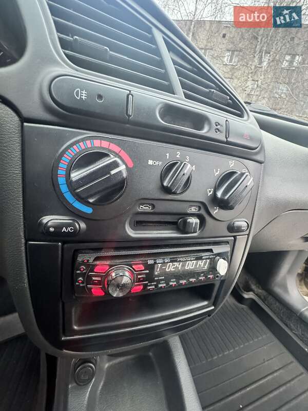 Седан ЗАЗ Lanos 2011 в Зміїві