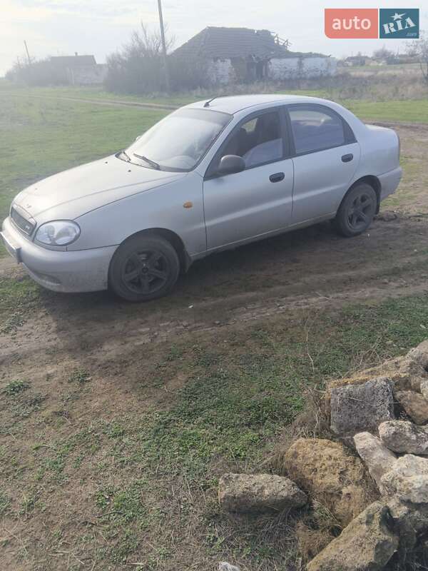 Седан ЗАЗ Lanos 2011 в Николаеве