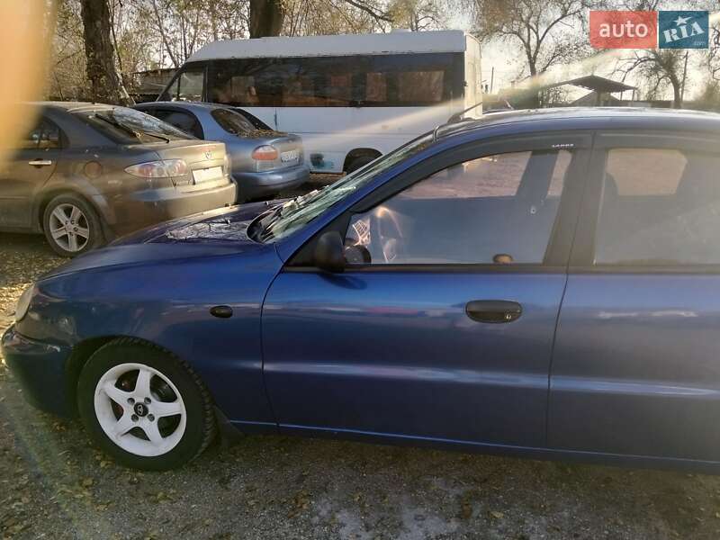 Седан ЗАЗ Lanos 2009 в Николаеве