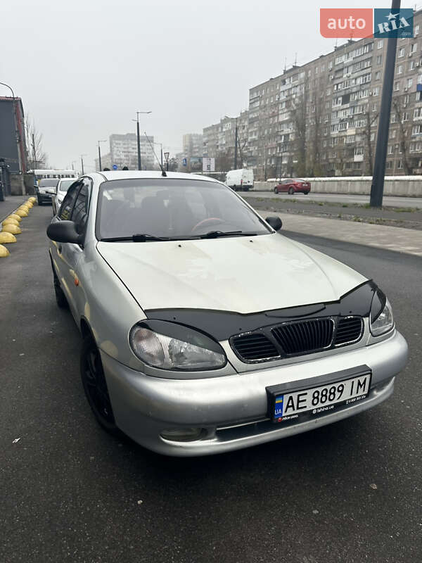 Седан ЗАЗ Lanos 2010 в Днепре