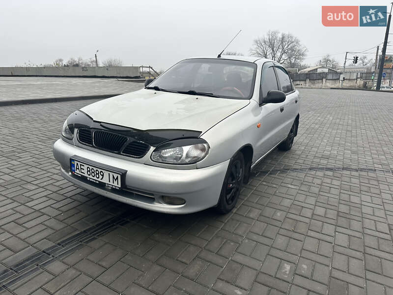 Седан ЗАЗ Lanos 2010 в Днепре