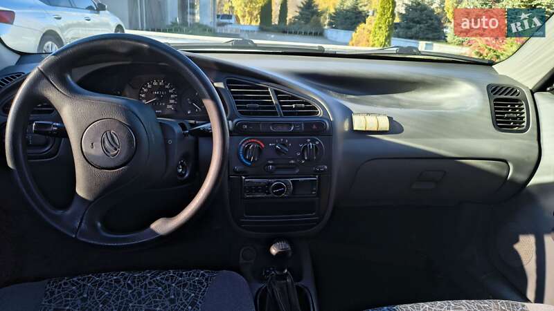 Седан ЗАЗ Lanos 2010 в Горішніх Плавнях