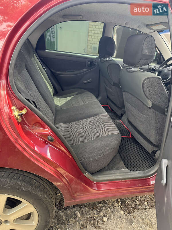 Хетчбек ЗАЗ Lanos 2014 в Каневі