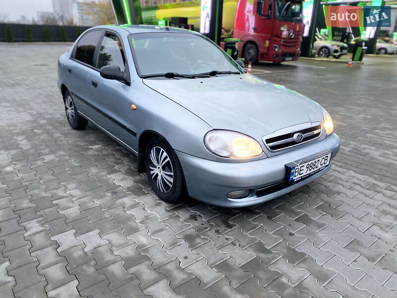 Седан ЗАЗ Lanos 2011 в Днепре