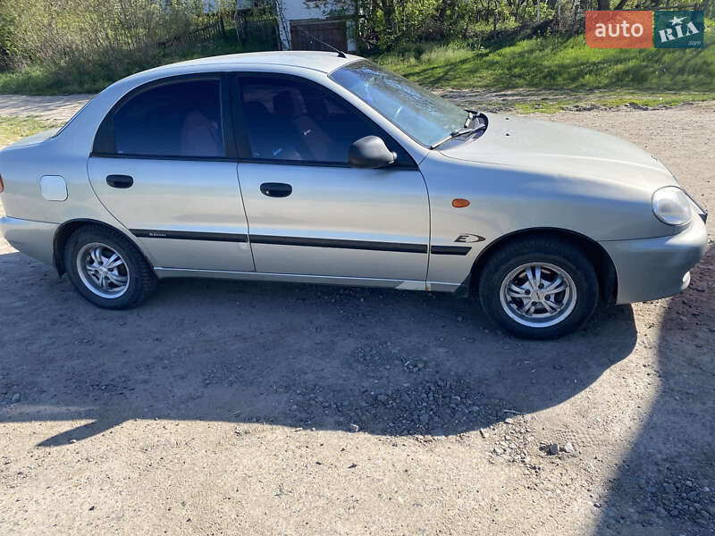 Седан ЗАЗ Lanos 2010 в Вінниці