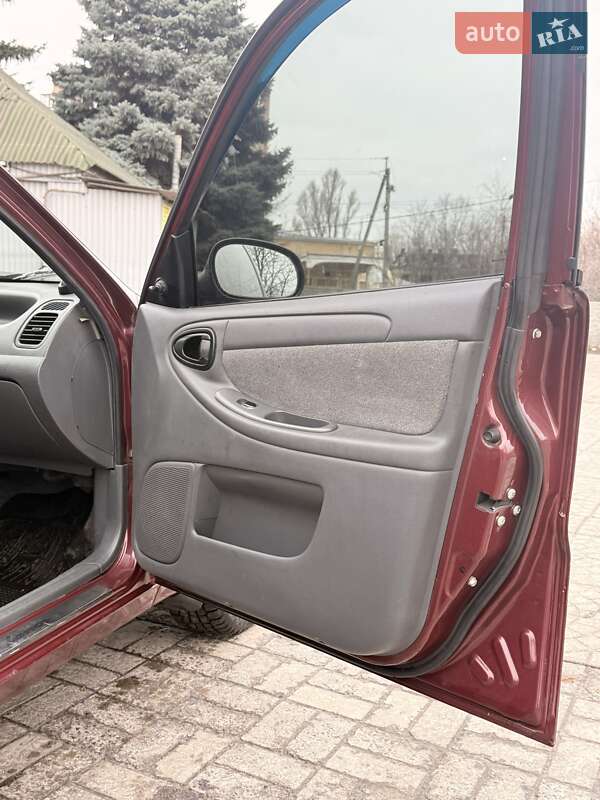 Седан ЗАЗ Lanos 2007 в Краматорске