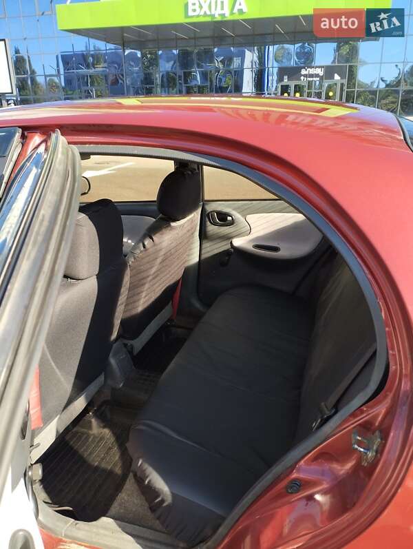 Седан ЗАЗ Lanos 2006 в Первомайске