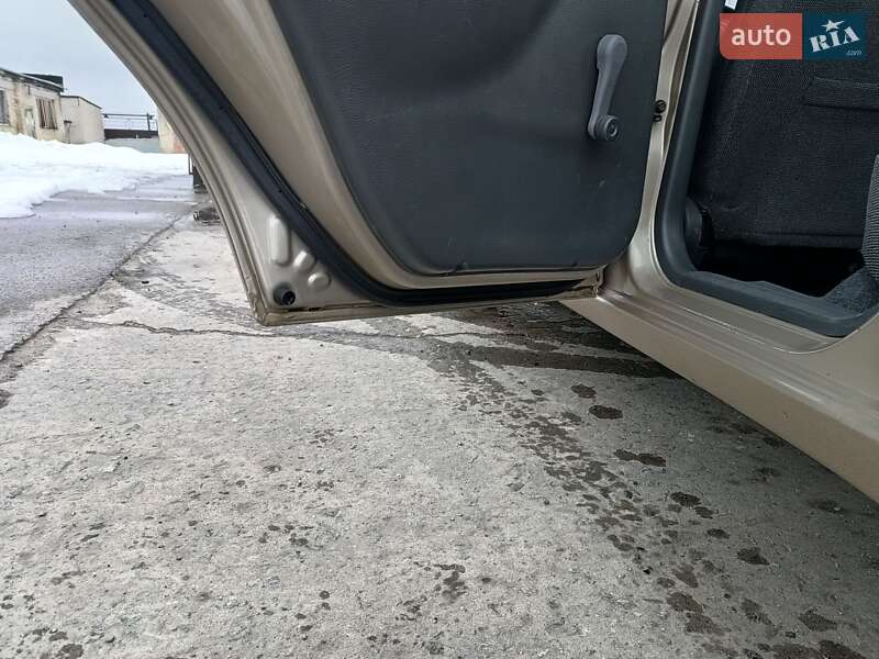 Седан ЗАЗ Lanos 2013 в Нетішині