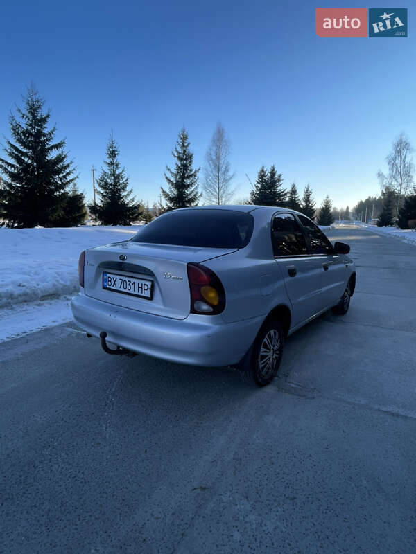 Седан ЗАЗ Lanos 2011 в Славуті