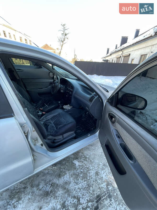 Седан ЗАЗ Lanos 2011 в Славуті