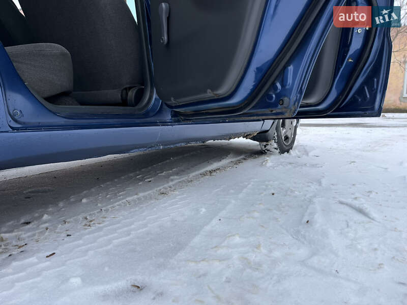 Седан ЗАЗ Lanos 2010 в Одессе