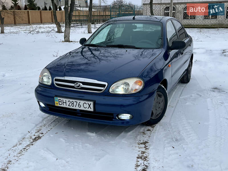 Седан ЗАЗ Lanos 2010 в Одессе