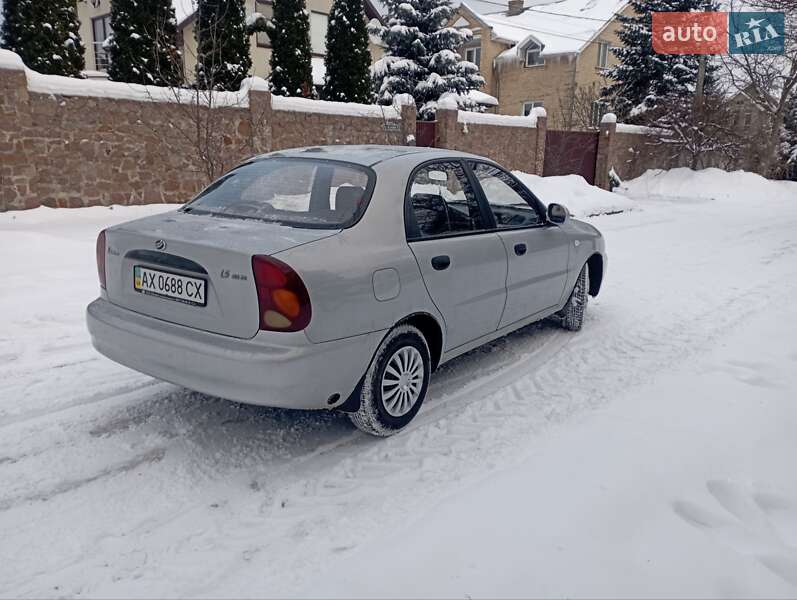 Седан ЗАЗ Lanos 2012 в Киеве