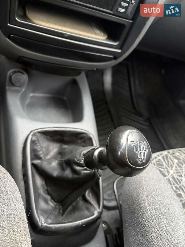 Седан ЗАЗ Lanos 2011 в Киеве