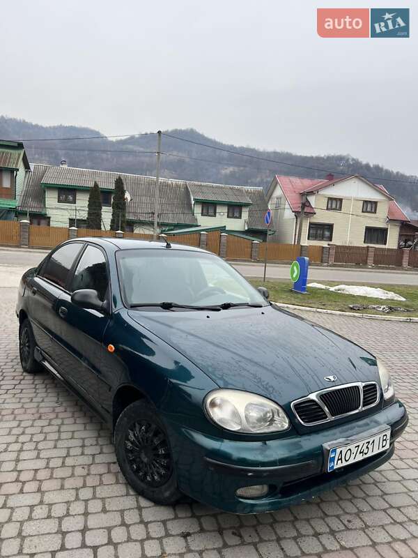 Седан ЗАЗ Lanos 2005 в Тячеве