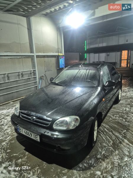 Седан ЗАЗ Lanos 2010 в Киеве