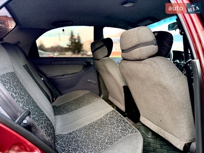 Седан ЗАЗ Lanos 2009 в Ромнах