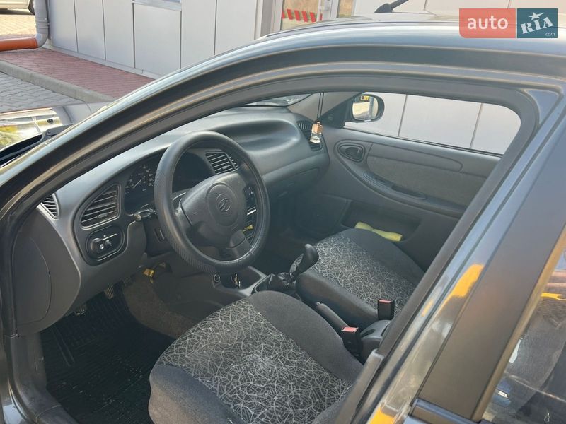 Седан ЗАЗ Lanos 2011 в Луцьку