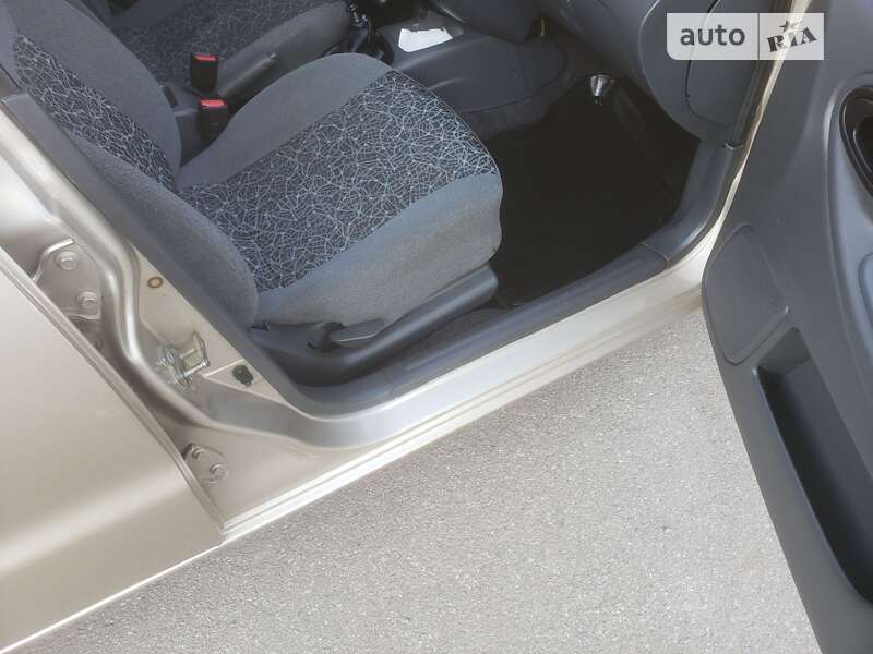 Седан ЗАЗ Sens 2011 в Тернополі