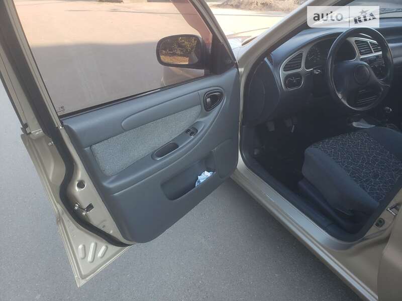 Седан ЗАЗ Sens 2011 в Тернополі