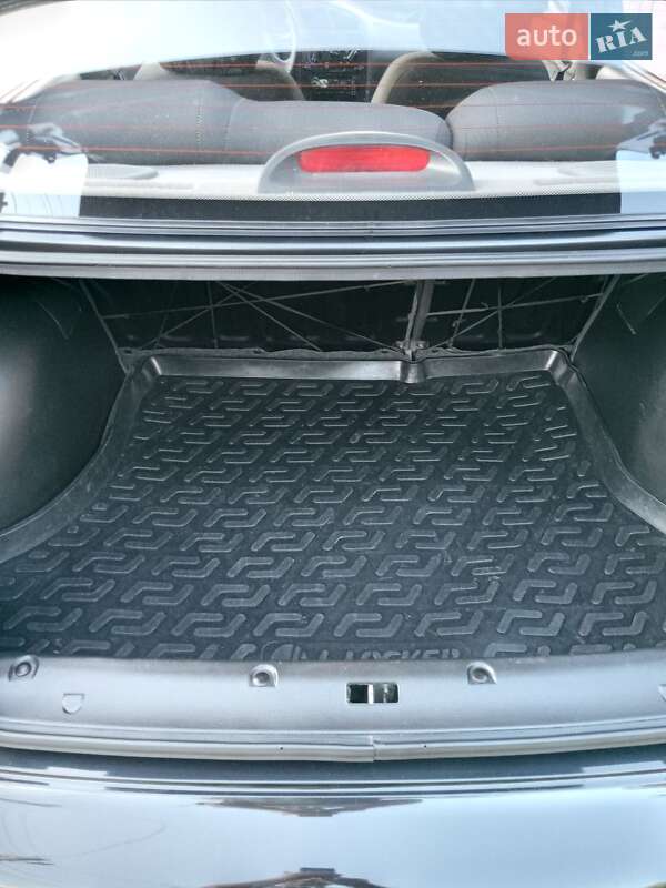 Седан ЗАЗ Sens 2013 в Запорожье