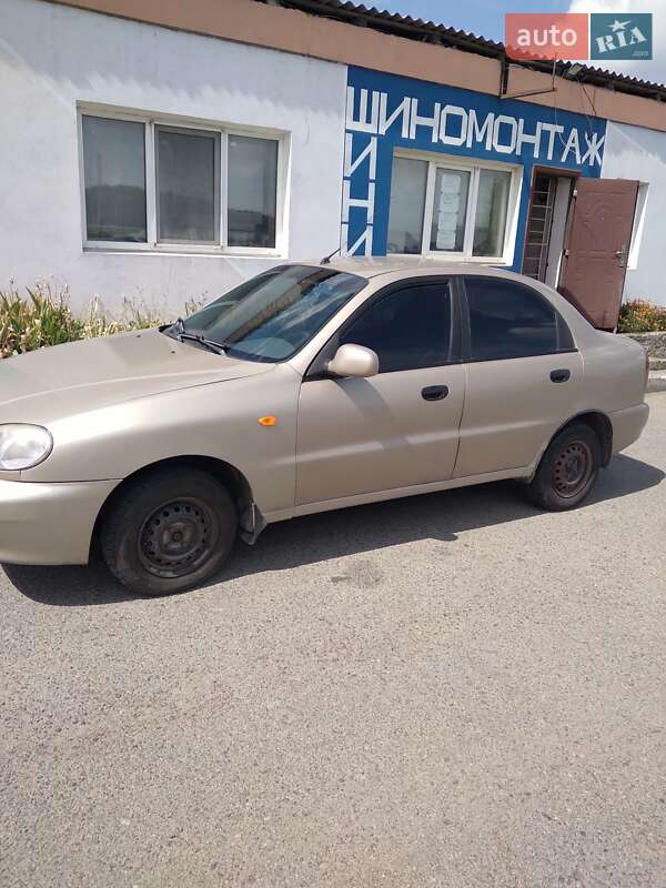 ЗАЗ Sens 2012