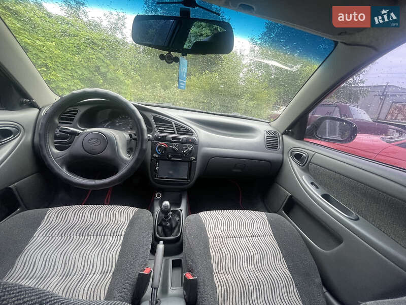 Седан ЗАЗ Sens 2013 в Павлиші