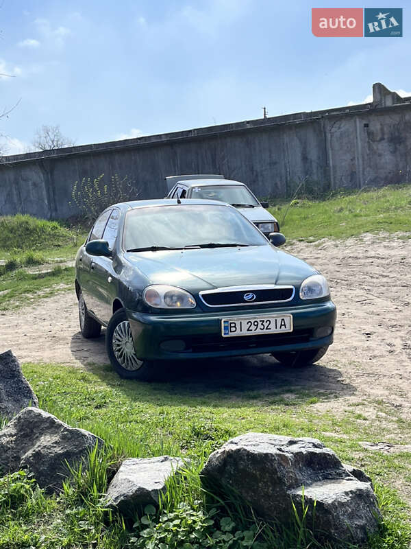 Седан ЗАЗ Sens 2013 в Павлиші