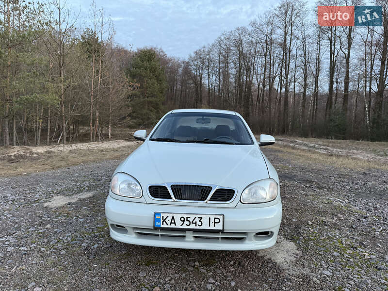 Седан ЗАЗ Sens 2015 в Макарові