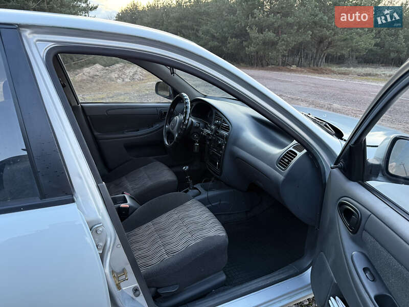 Седан ЗАЗ Sens 2015 в Макарові