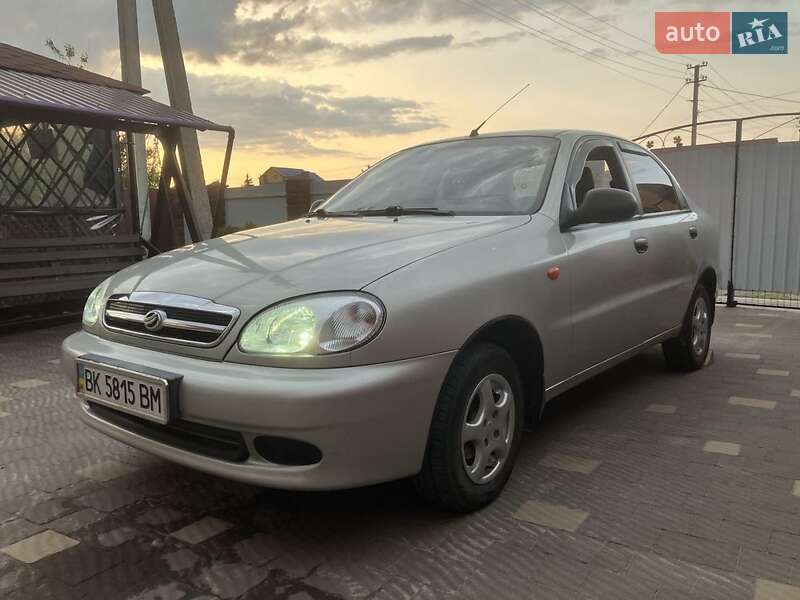 Седан ЗАЗ Sens 2010 в Сарнах