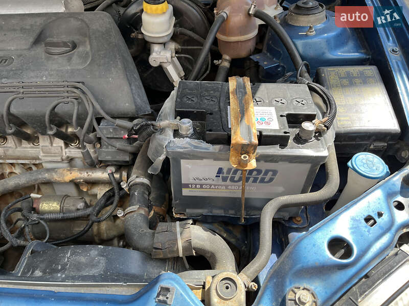 Седан ЗАЗ Sens 2011 в Кременце