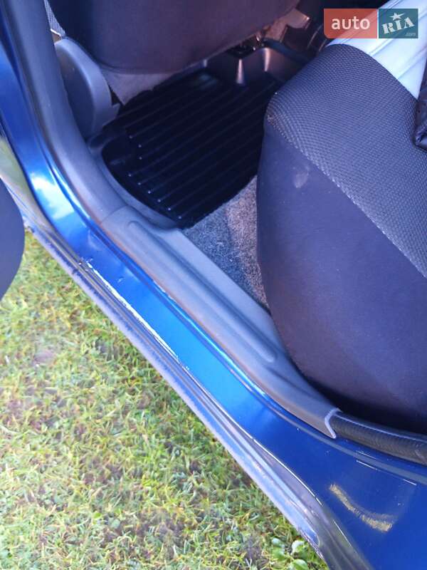 Седан ЗАЗ Sens 2010 в Східниці