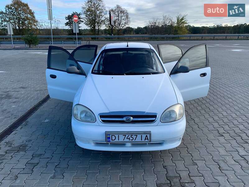 Седан ЗАЗ Sens 2009 в 