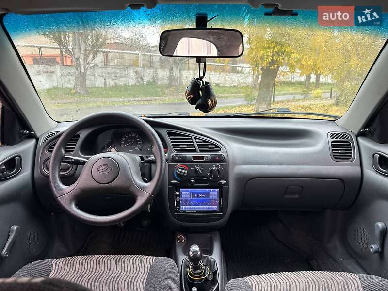 Седан ЗАЗ Sens 2012 в Николаеве