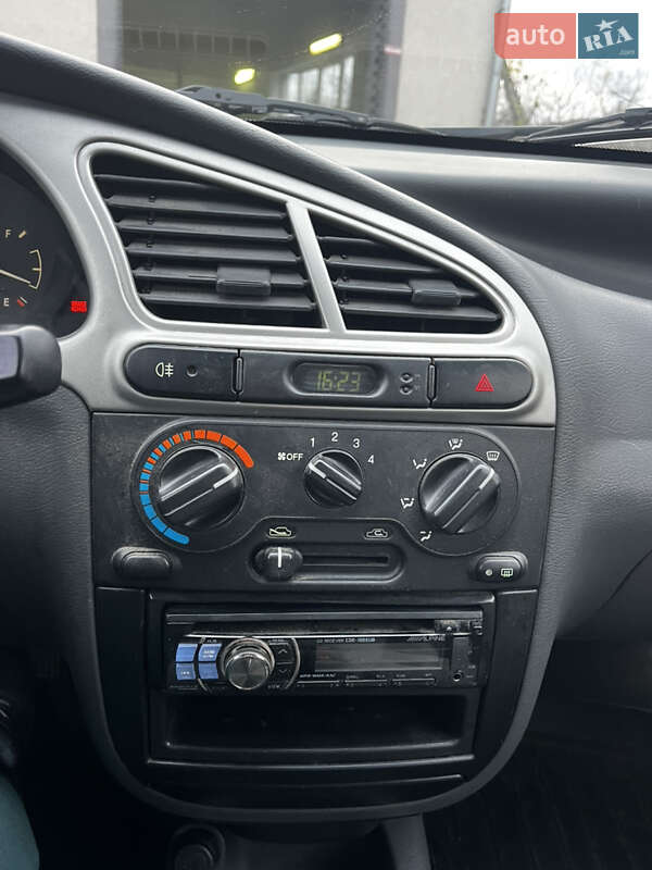 Седан ЗАЗ Sens 2010 в Івано-Франківську