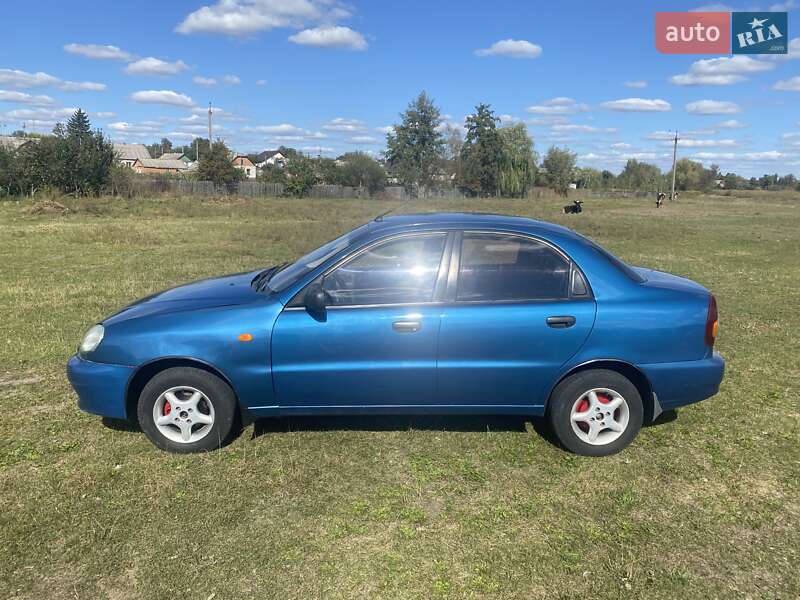 Седан ЗАЗ Sens 2011 в Радомышле