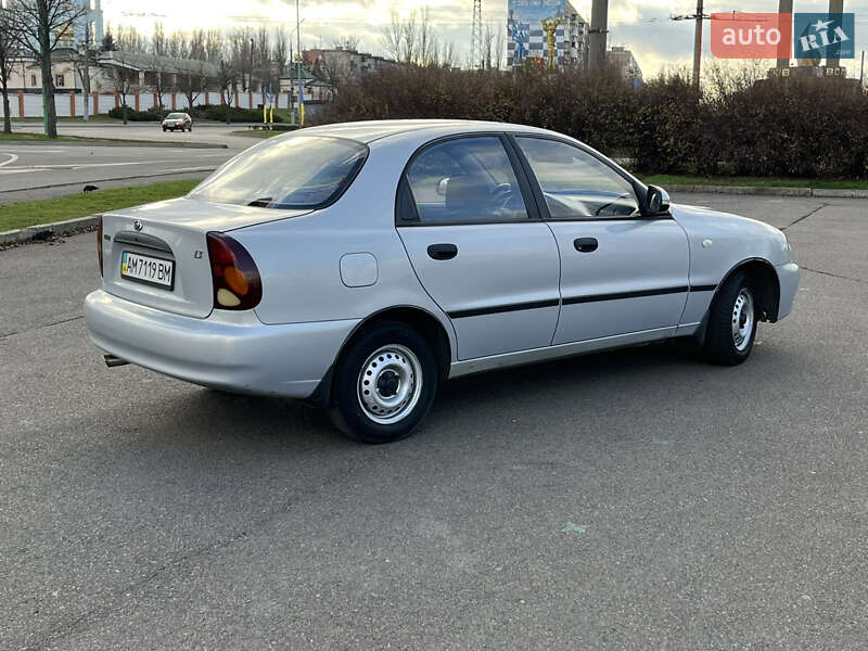 Седан ЗАЗ Sens 2013 в Кривом Роге