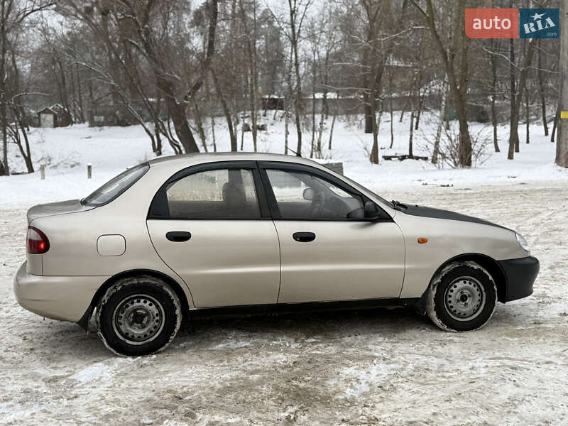 Седан ЗАЗ Sens 2007 в Киеве