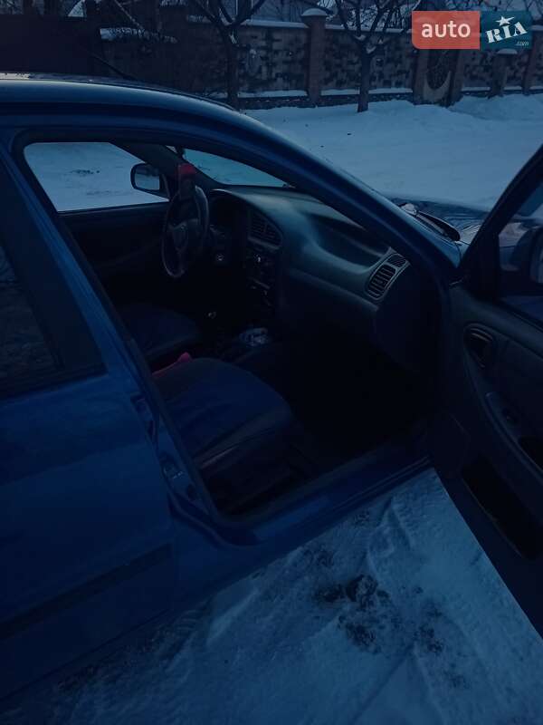 Седан ЗАЗ Sens 2013 в Тростянце