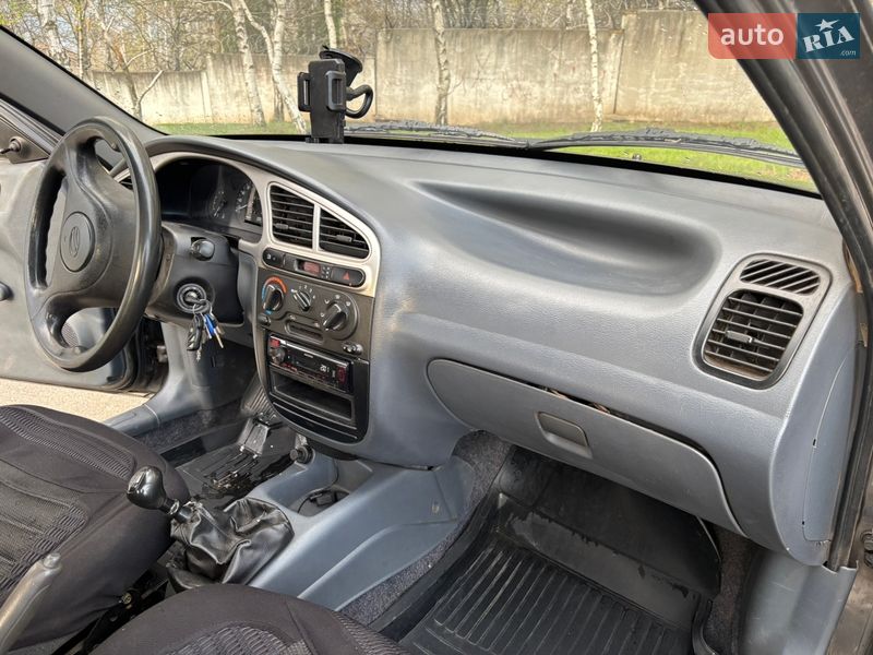 Седан ЗАЗ Sens 2011 в Синельниково