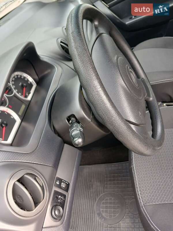 Седан ЗАЗ Vida 2013 в Умані