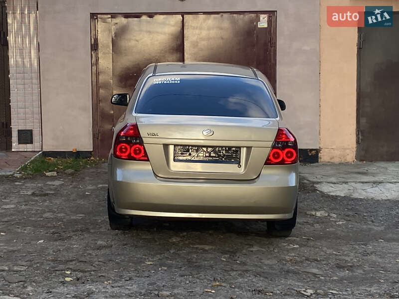 Седан ЗАЗ Vida 2013 в Краснограді